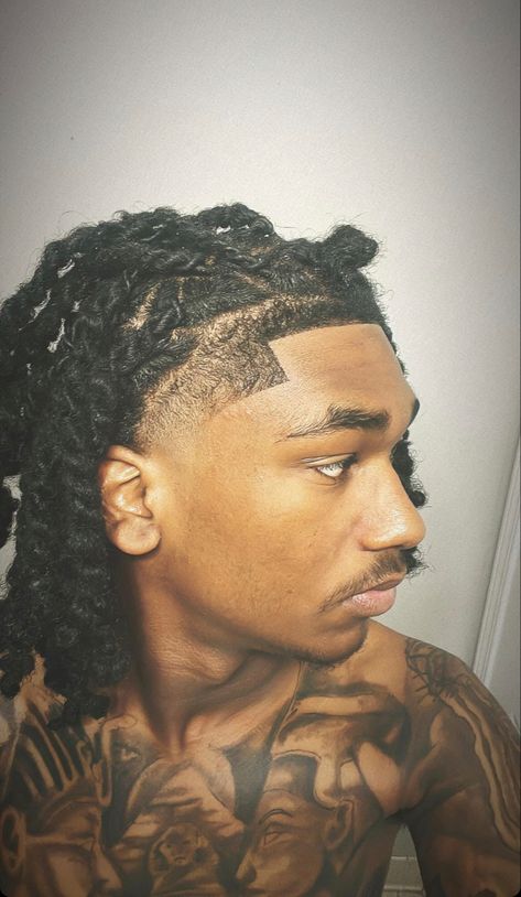 Low Taper With Locs, Dread Haircut Men, Low Taper Fade Dreads, Dreads With Taper Fade, Haircut With Dreads, Dread Cornrows, Temp Fade Dreads, Front Taper Dreads, Low Taper Locs