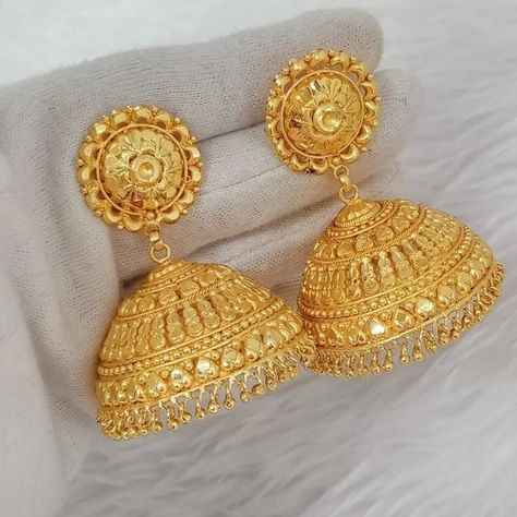 Gold Earing Design New, Gold Earrings Designs For Wedding, Gold Jhumka Earrings Bridal, Jhumki Earrings Gold, Wedding Gold Earrings, Jhumkas Gold, Silver Jhumka Earrings, Beautiful Gold Earrings, Unique Gold Jewelry Designs