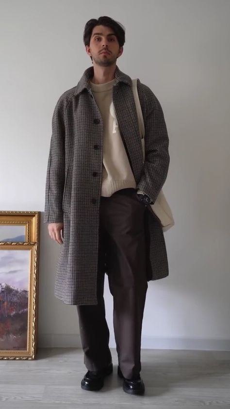 Dark Academia Outfit For Men, Profesor Outfit, Law Student Aesthetic Outfit Men, Male Student Aesthetic, Professor Aesthetic Outfit Male, Men Teacher Outfits, Dark Academia Male Outfit, Formal Casual Outfits Mens, Monochrome Outfit Men