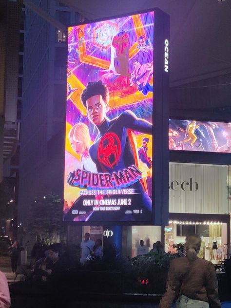 Spiderman Cinema, Spiderman Across The Spiderverse, Cinema Pictures, Marvel App, Spiderman Across The Spider Verse, Spiderman And Spider Gwen, Miles Morales Spiderman, Across The Spider Verse, Spiderman 3