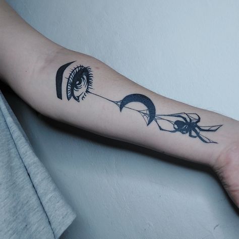 tatto desing Spider Moon Tattoo, Spider With Moon Tattoo, Girly Spider Tattoo, Spider Tattoo Symmetrical, Goth Spider Tattoo, Moon, Tattoos