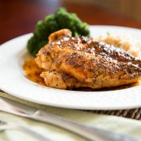 Garlic Lime Chicken - this was make once a week worthy Garlic Lime Chicken, Weight Watchers Recipe, Ww Freestyle, Tandoori Masala, Dinner Party Menu, Low Sodium Chicken Broth, Lime Chicken, Most Popular Recipes, Ww Recipes