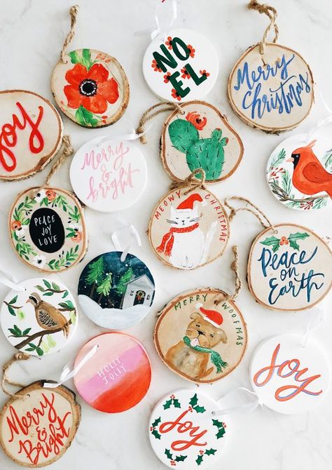 HAND PAINTED CHRISTMAS ORNAMENTS Hand Paint Christmas Crafts, Paint An Ornament, Diy Painted Christmas Gifts, Diy Painting Christmas Ornaments, Simple Painted Christmas Ornaments, Acrylic Painted Christmas Ornaments, Ornament Wood Slices, Wooden Ornament Painting, Diy Painting Ornaments