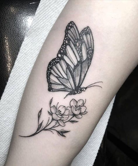 Top 63 Best Monarch Butterfly Tattoo Ideas - [2021 Inspiration Guide] Black And White Butterfly Tattoo, Monarch Tattoo, Butterfly Landing, White Butterfly Tattoo, Realistic Butterfly Tattoo, Butterfly Tattoos Images, Monarch Butterfly Tattoo, Gray Butterfly, Butterfly Tattoo Meaning