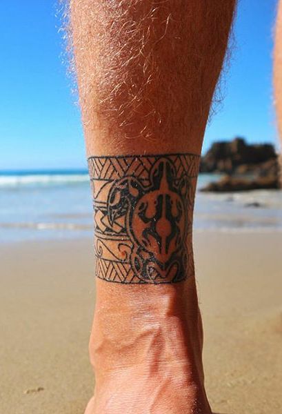 Tattoo On Ankle, Ankle Band Tattoo, Simple Leg Tattoos, Bracelet Tattoo For Man, Ankle Tattoo Men, Leg Band Tattoos, Celtic Tattoos For Men, Band Tattoos For Men, Maori Tattoos