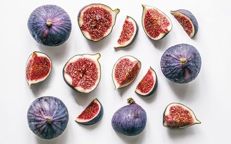 How to Eat Figs (Even If They're Raw!) How To Eat Figs, Figs With Cheese, Bacon Wrapped Figs, Help With Constipation, Desserts Holiday, Fig Fruit, Fig Recipes, Filling Food, Recipes Appetizers