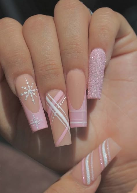 Art Nails Design, December Nails, Nail Decor, Nail Stencils, Winter Nails Acrylic, Christmas Nails Easy, Christmas Gel Nails, Girly Acrylic Nails, Christmas Nails Acrylic