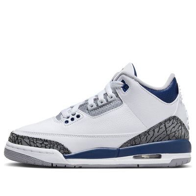 The Air Jordan 3 Retro 'Midnight Navy' (GS) pays homage to the classic 'White Cement' with a navy and white color scheme. Featuring a white leather base, elephant print overlays, and cement gray accents, these grade school kicks offer a timeless look. The iconic Jumpman logo and visible Air unit complete the design, making them a must-have for young sneaker enthusiasts. Jordan 3 Navy Blue, Shoes To Get For Your Birthday, Midnight Blue Shoes, Jordan 3 Midnight Navy Outfit, Midnight Navy 3s Outfit, Jordan 3s Blue, 3s Jordans, Navy Blue Jordans, Blue Jordan 3