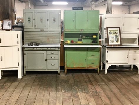 Wilson Hoosier Cabinet, Hoosier Cabinet Ideas, Hoosier Cabinet Ideas Farmhouse, Hoosier Cabinet Decorating Ideas, Hoosier Cabinet Makeover, Antique Appliances, Vintage Cupboards, Bakers Cabinet, Antique Hoosier Cabinet