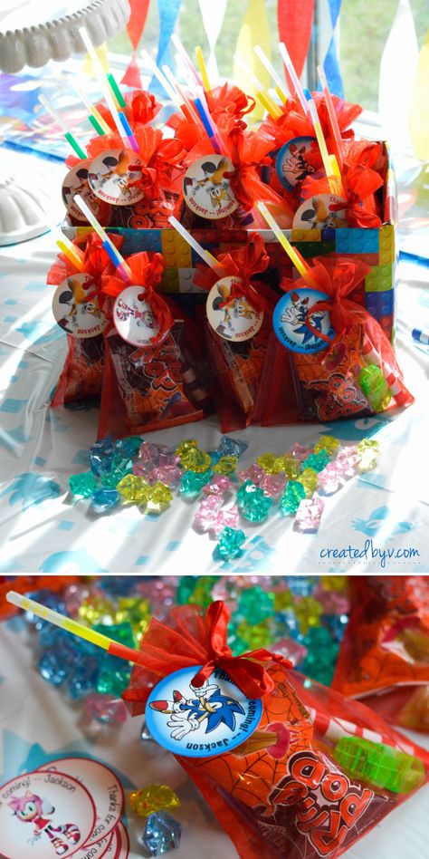 Super Sonic Birthday Party - created by v. Sonic Loot Bag Ideas, Sonic Party Bag Ideas, Sonic Loot Bags, Sonic Birthday Goodie Bags, Sonic The Hedgehog Treats Ideas, Sonic Gift Bags, Sonic The Hedgehog Birthday Treats, Sonic The Hedgehog Party Decorations, Sonic The Hedgehog Birthday Party Cake Ideas