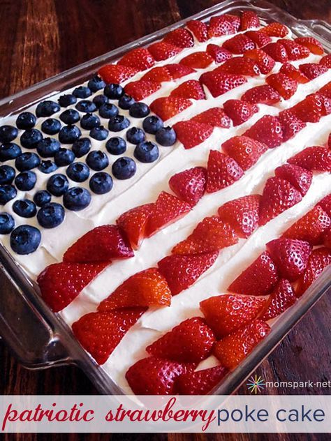 Strawberry Poke Cake Recipe, Flag Cake Recipe, Strawberry Jello Cake, Flag Desserts, Strawberry Poke Cake, American Flag Cake, Memorial Day Desserts, Strawberry Poke Cakes, Poke Cake Recipe