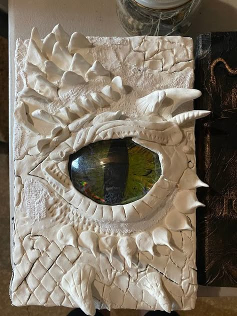 How To Make A Monster Book Of Monsters, Creepy Halloween Decorations Diy Spell Books, Dragon Spell Book, Creepy Book Covers Diy, Spooky Books Diy, Spell Book Covers Diy, Halloween Book Of Spells Diy, Diy Spell Book Cover Ideas, Diy Magic Book