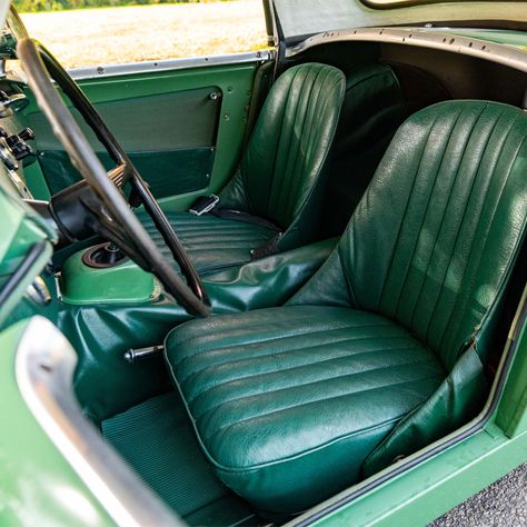 They called it the “Frogeye Sprite”, and this 1960 Austin-Healey Sprite is suitably finished in green, which is also the colour we’d be if we saw it in your collection. Better still, this little slice of British sports car history needs to be seen on track, a place it was always destined to be. Austin Healey Sprite, British Sports, British Sports Cars, Austin Healey, Custom Motorcycles, Sports Cars, Austin, Classic Cars, Sports Car