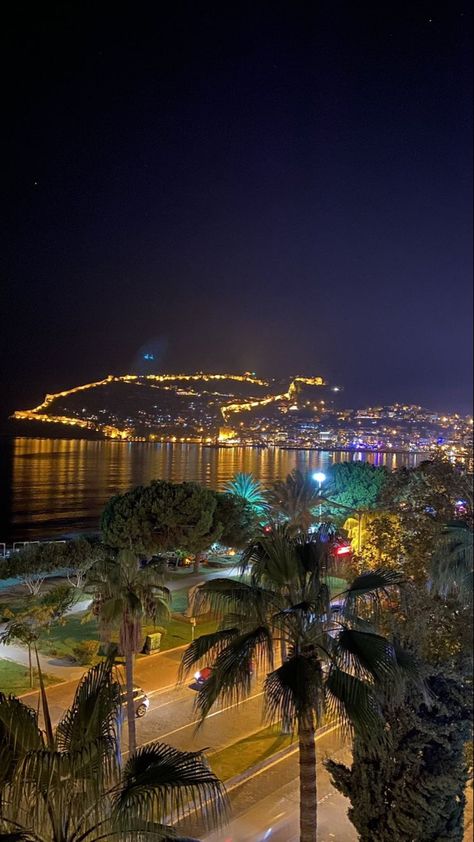 Turkey Resorts, Turkey Pics, City View Night, Turkey Vacation, Alanya Turkey, Sunrise Wallpaper, House In Nature, Countries To Visit, Egypt Travel