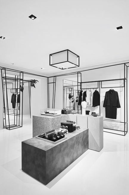 Luxury Clothing Store, Fashion Store Design, Vincenzo De Cotiis, Clothing Store Interior, Retail Space Design, Clothing Store Design, Store Design Boutique, Store Layout, Store Interiors