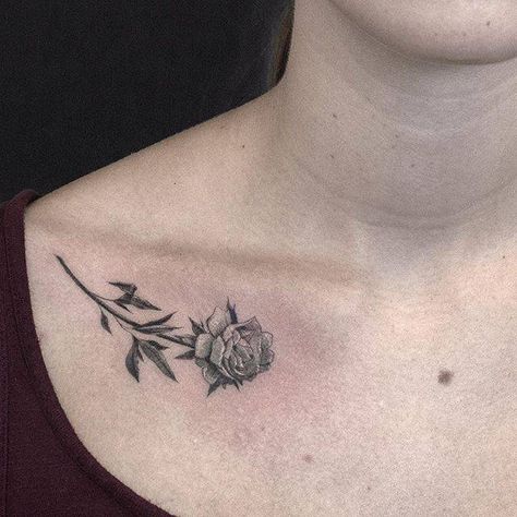 Fine line rose tattoo on the right collarbone. Roses On Collar Bone Tattoo, Rose Tattoo Clavicle, Rose Tattoo On Collar Bone, Rose Tattoo Collar Bone, Rose Collar Bone Tattoo, Tuck Tattoos, Fine Line Rose Tattoo, Line Rose Tattoo, Fine Line Rose