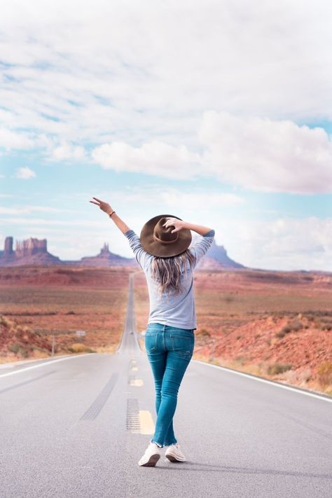 Gran Canyon, Photoshoot Female, Road Photos, Monument Valley Utah, Monument Valley Arizona, Road Trip Photography, Chobe National Park, Travel Pose, Arizona Vacation