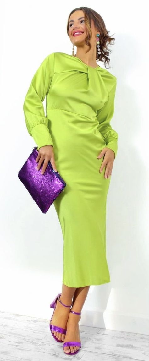 Purple Accessories, Pleated Jumpsuit, Green Maxi Dress, Verde Lima, Duchess Satin, Lime Dressing, Midi Wrap Dress, Green Maxi, Ribbed Midi Dress