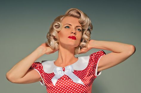 How the 1950's Housewife Was Expected to Behave in the 'Good Wives Guide' 1950s Housewife Hairstyles, Housewife Hairstyles, 1950s Housewife Hair, 50s Hairstyles Women, The Good Wife's Guide, 1950s Housewife, 50s Hairstyles, Barrel Curls, Pin Curls