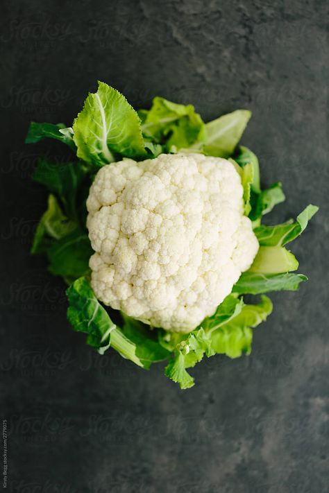 Cauliflower Photography, Head Of Cauliflower, Garden Greenhouse, Food Photography Inspiration, Food Garden, Fruit And Veg, Dark Backgrounds, Food Photography, Photography Inspiration