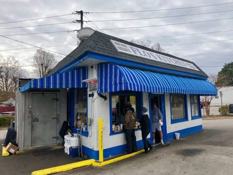 The Best Biscuits In America Can Be Found At Flo's Kitchen In Small Town North Carolina North Carolina Restaurants, Outer Banks North Carolina Vacation, Wilson Nc, Best Biscuits, North Carolina Vacation, Southern Breakfast, Bakers Kitchen, Sweet Potato Biscuits, Road Trip Food