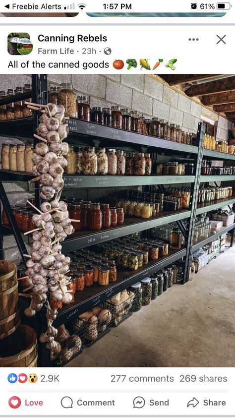 Store Canned Goods, Canning Room, Canning Pantry, Canning Storage, Canning Jar Storage, Food Storage Rooms, Harvest Storage, Homestead Style, Prepper Food