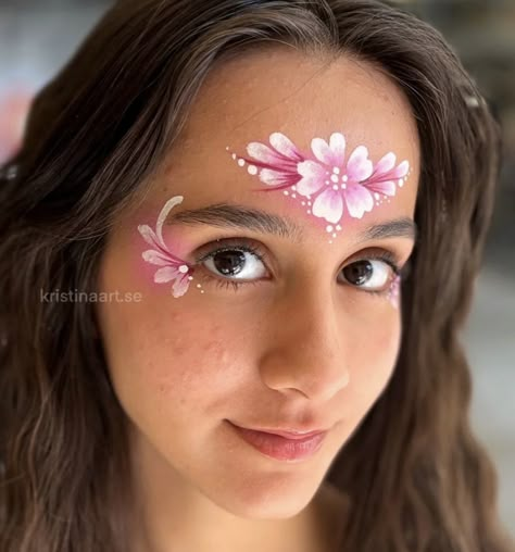 Barbie Face Painting, Kids Face Painting Easy, Face Painting Flowers, Eye Face Painting, Fairy Face Paint, Adult Face Painting, Christmas Face Painting, Girl Face Painting, Barbie Face