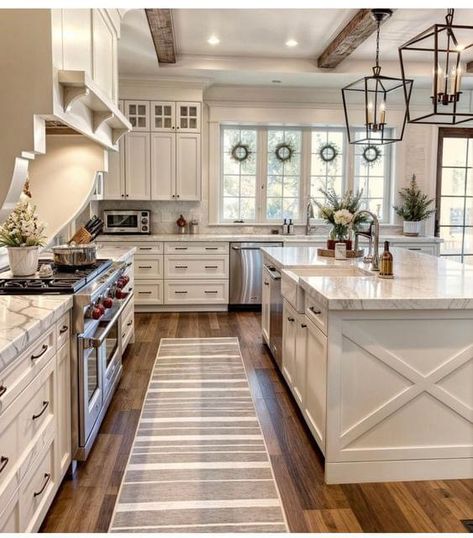 Kitchen Beams, Lakehouse Kitchen, Silver Oak, Farmhouse Kitchen Design, Kitchen Design Plans, French Country Kitchen, Chic Kitchen, Kitchen Inspiration Design, Modern Farmhouse Kitchens