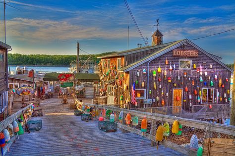 Lobster Shack in Bar Harbor, Maine Maine Aesthetic, Trip Vision Board, Good Bar, Tales From The Loop, Sims 3 Worlds, Book Witch, Trip To Maine, Brindleton Bay, Travel Maine