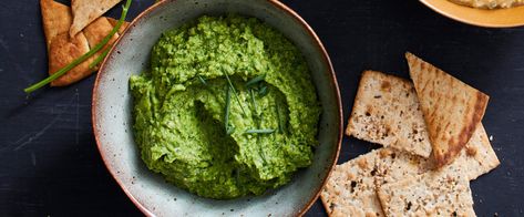 via @forksoverknives Green Dipping Sauce, Herb Hummus, Toasted Tortilla, Green Hummus, Bread Spreads, Artichoke Hummus, Food Rainbow, Veggie Sticks, Hummus Recipes