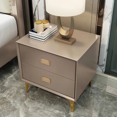 Champagne Bedside Table, Bedside Table Grey, Coffee Table Inspiration, Green Dresser, Bedroom Beautiful, White Bedside Table, Прикроватные Тумбочки, Bedroom Cabinets, Furniture Flipping