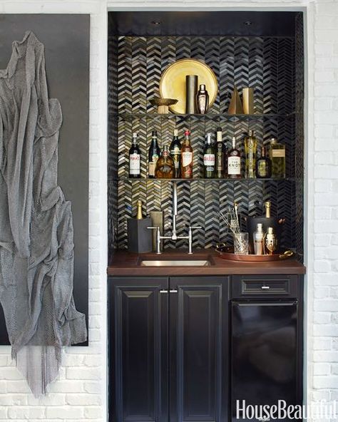 Black Lower Cabinets, Built In Bar Cabinet, Black Bar Cabinet, Home Mini Bar, Bar Nook, Closet Bar, House Beautiful Magazine, Built In Bar, Bar Designs