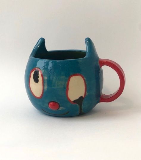 Clay Mug, Like Drawing, Clay Mugs, Ceramics Pottery Art, Ceramics Projects, Clay Art Projects, Ceramics Ideas Pottery, Cool Mugs, Clay Ceramics