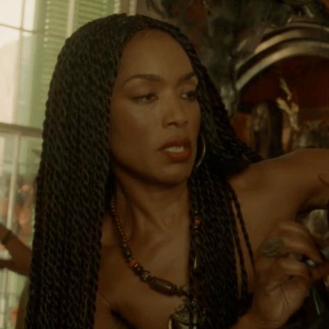 Ahs Witches, Marie Laveau, Ahs Coven, American Horror Story Coven, Monster Squad, Angela Bassett, Screen Time, American Horror Story, Inspirational Women