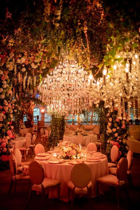 It Couple, Green Event, Michelin Star Chef, Luxury Wedding Decor, Event Planning Design, Wedding News, Event Company, Magical Wedding, Forest Wedding