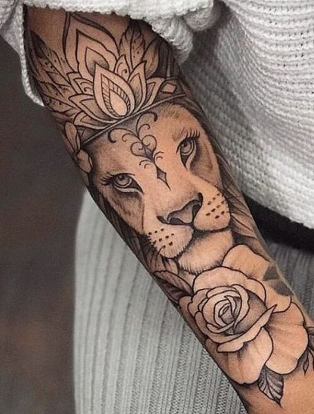 25 Popular Forearm Tattoos for Women in 2020 - The Trend Spotter Lion Forearm Tattoos, Forarm Tattoos, Roses Tattoo, Inspiration Tattoos, Forearm Tattoo Women, Hand Tattoos For Women, Leg Tattoos Women, Dope Tattoos For Women, Thigh Tattoos Women