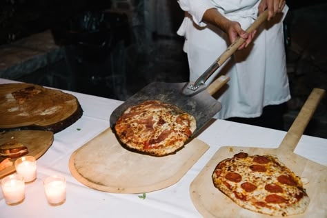 Late night wood fired pizza station at a wedding. Wood Fire Pizza Wedding, Pizza Station Wedding, Pizza Bar Wedding, Event Food Stations, Macaron Ice Cream Sandwich, Pizza Station, Pizza Wedding, Pizza Buffet, Crispy Brussel Sprouts