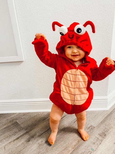 Baby Lobster Costume, Crab Costume, Lobster Costume, Infant Halloween, Old Halloween Costumes, Baby Halloween Costume, Twin Halloween, Twin Halloween Costumes, 1st Halloween