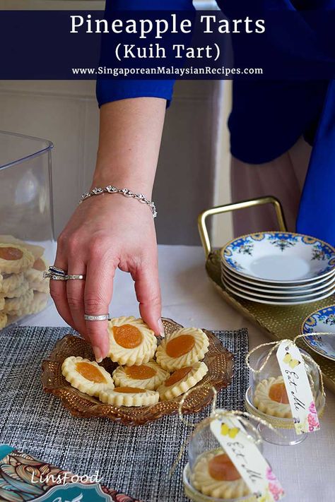 Pineapple Tarts or Kuih Tart in Malay - melt in your mouth homemade pastry shells filled with homemade pineapple jam. #pineappletarts, #kuihtart, #kuihraya #reciperaya, #chinesenewyear #linsfood Pineapple Tarts Recipe, Pineapple Tarts, Homemade Pastry, Turnover Recipes, Pineapple Jam, Tart Dough, Pineapple Tart, Tarts Recipe, Eid Food