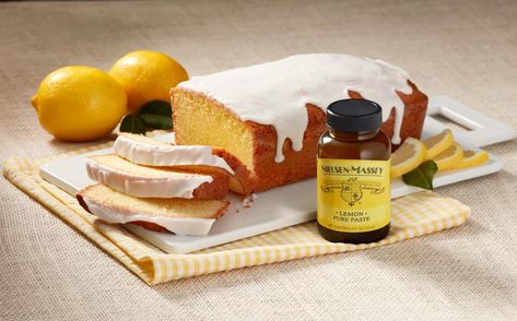 Recipes Fancy, Lemon Pound Cake Recipe, Baked Good, Pound Cake Recipe, Lemon Glaze, Christmas Cake Recipes, Cake Making, Lemon Pound Cake, Ice Cream Toppings