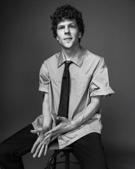 Jesse Eisenberg Aesthetic, Jesse Einsberg, Jessie Eisenberg, Bf Bf, Jesse Eisenberg, Slug, Disney Drawings, Best Actor, Cutie Patootie