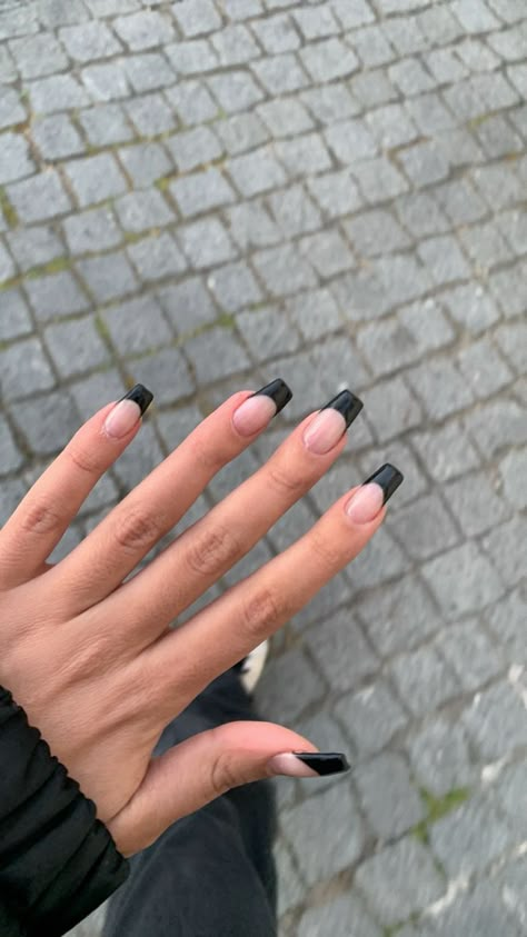 Coffin Acrylic Nails Black Tip, Black French Tip Nails Short Coffin, Gel Nails Ballerina Short, Black French Tip Coffin Acrylic Nails, Medium Length Black French Tip Nails, Short Coffin Black French Tip Nails, Black French Top Acrylic Nails, Black French Nails Coffin, Black French Tip Nails Ballerina