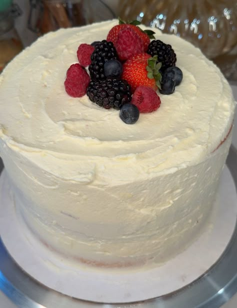 Berry Chantilly Cake (Whole Foods Copycat) — Got Room for More Wholefoods Chantilly Cake, Whole Foods Chantilly Cake Wedding, Whole Foods Chantilly Cake, Whole Foods Cake, Publix Cakes, Berry Chantilly Cake, Chantilly Cake, Vanilla Sponge Cake, Cake Layers