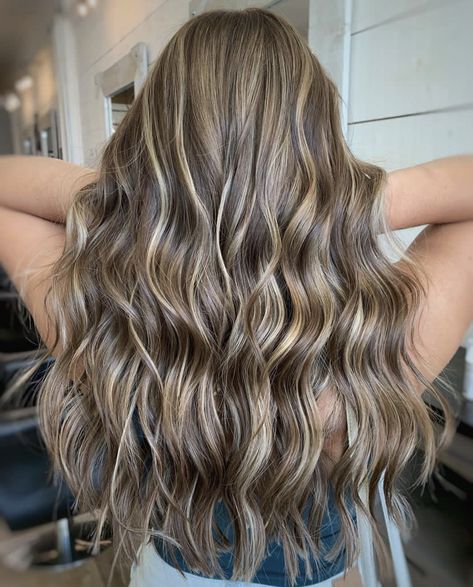 Creamy Beige Highlights On Brown Hair, Beige Highlights On Brown Hair, Dream Hairstyles, Highlights On Brown Hair, Beige Highlights, Fall Blonde Hair, Summer Blonde Hair, Summer Blonde, Brown Hair Inspo