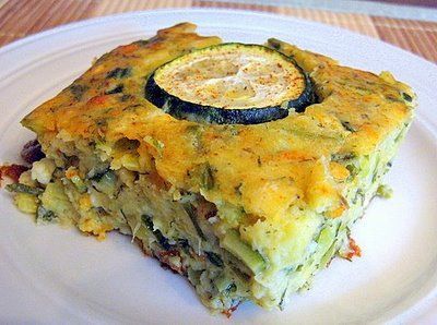 Zucchini Pie, Greek Cooking, Greek Dishes, Sauteed Vegetables, Greek Food, Party Food Appetizers, Zucchini Recipes, Side Salad, Polenta