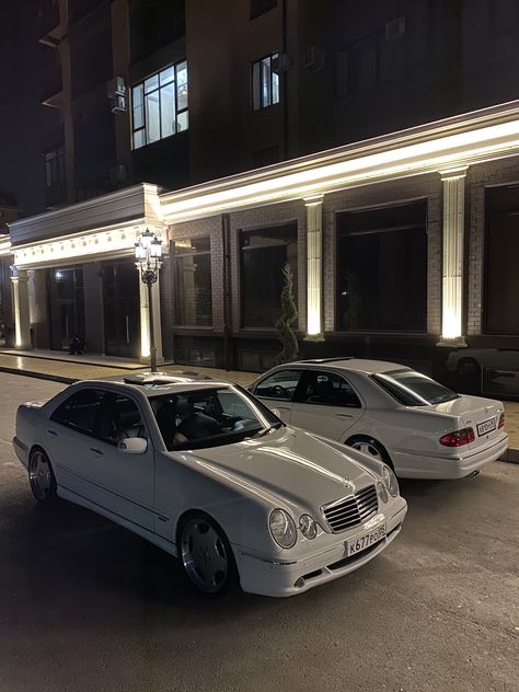 Foto Cars, Mercedes Van, Mercedes W123, Mercedes W124, E55 Amg, مرسيدس بنز, Mercedes Clk, Lexus Ls, Motor Works