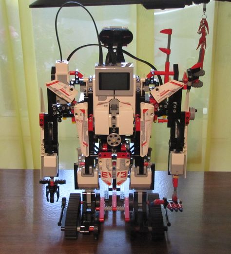 Lego Mindstorms, Home With Kids, I Robot, Steam Activities, Lego Creations, Robotics, Arduino, In The Classroom, The Classroom