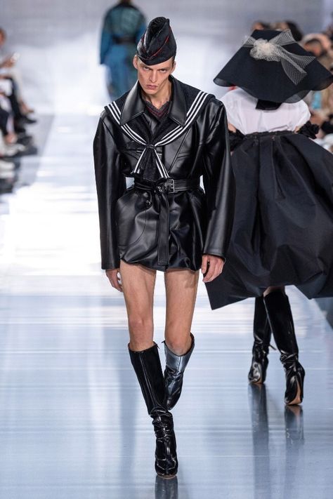 Men Wearing Skirts And Dresses On The Runway And Calling It Fashion - CheezCake - Parenting | Relationships | Food | Lifestyle Western Outfits Men, Weird Fashion, Fashion Week Runway, John Galliano, Runway Models, Fashion Show Collection, Primavera Estate, Moda Fashion, Paris Fashion