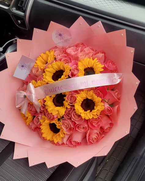 Roses and Sunflowers 🌻 Flower Bouquet With Sunflowers, Bouquet With Sunflowers, Roses And Sunflowers, Pink Flower Bouquet, Instagram Roses, Flowers Arrangements, Pink Bouquet, Pink Flower, Pretty Flowers