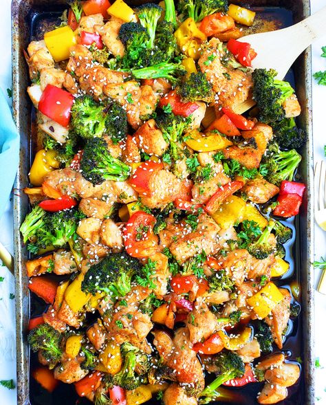 Organic Meals, Glazed Pork Chops, Sheet Pan Suppers, Sheet Pan Dinners Recipes, Sweet Potato And Apple, Pan Dinners, Sesame Chicken, Pan Meals, Pan Recipes